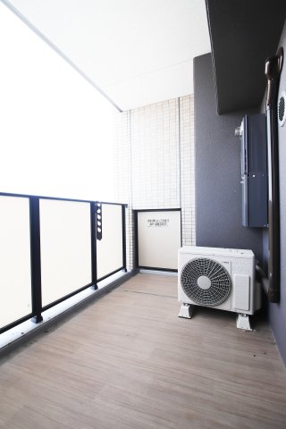 バルコニー　陽当たり良好なバルコニーです