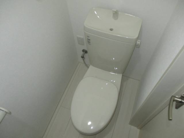 トイレ　トイレ