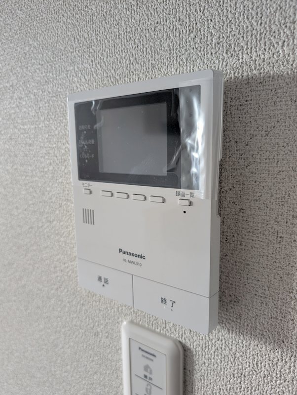 セキュリティ　TV付きインターホン※写真は同タイプ別部屋のものとなります。
