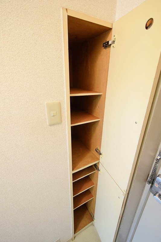 収納　シューズボックス