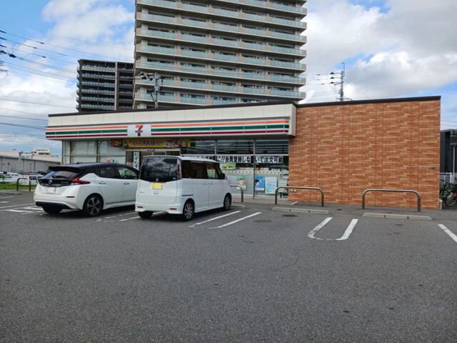 コンビニ　セブンイレブン糸島伊都の杜店（コンビニ）まで500m