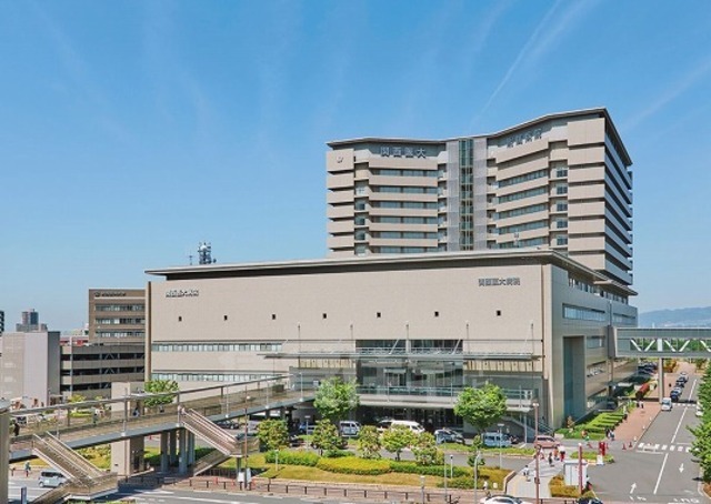 病院　関西医科大学附属病院（病院）まで922m
