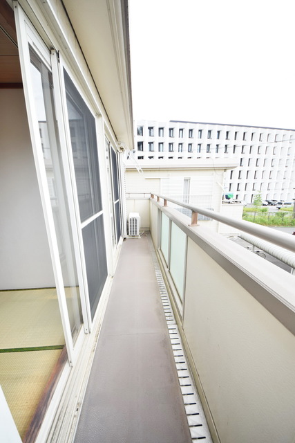 バルコニー　～なんでも干せる～