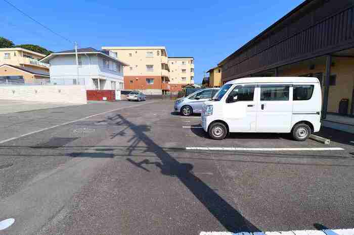 駐車場　駐車場