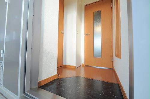 玄関　写真と現状が異なる場合は現状を優先