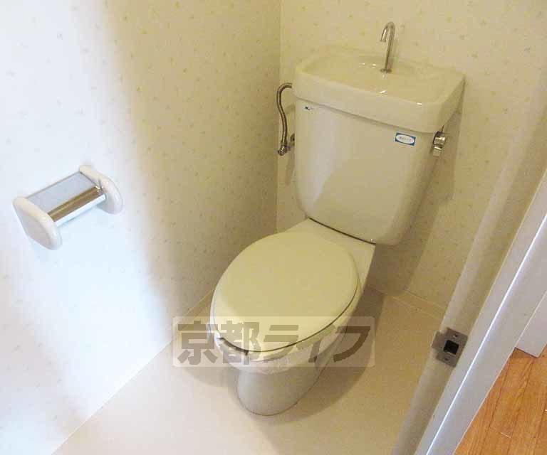 トイレ　清潔感のあるトイレです