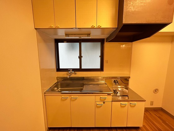 キッチン　※別部屋の写真です