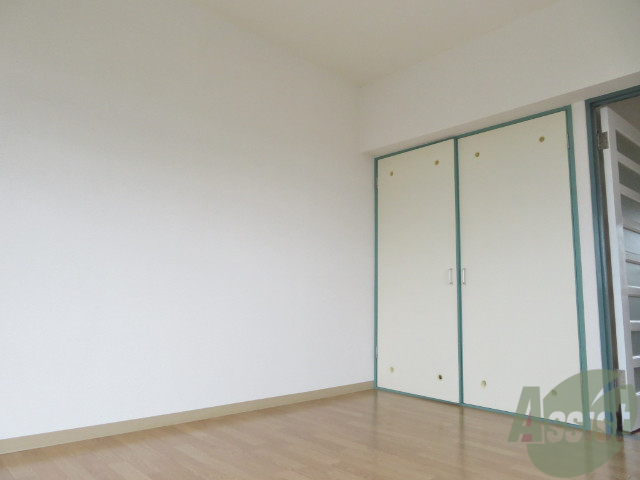 その他部屋・スペース　こちらは寝室を撮影しました。寝室にしましょう。