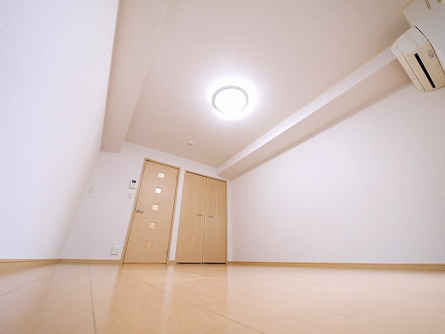 居室・リビング　使いやすい居間です