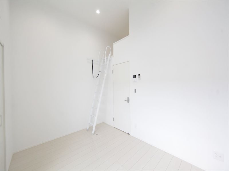 その他　洋室6.1帖　ロフト4.9帖（寝室にも使えます）