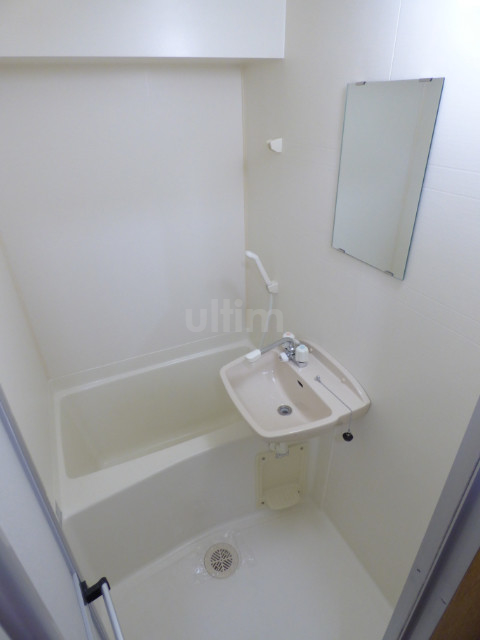 洗面設備　※別のお部屋のお写真です。御参考までに。