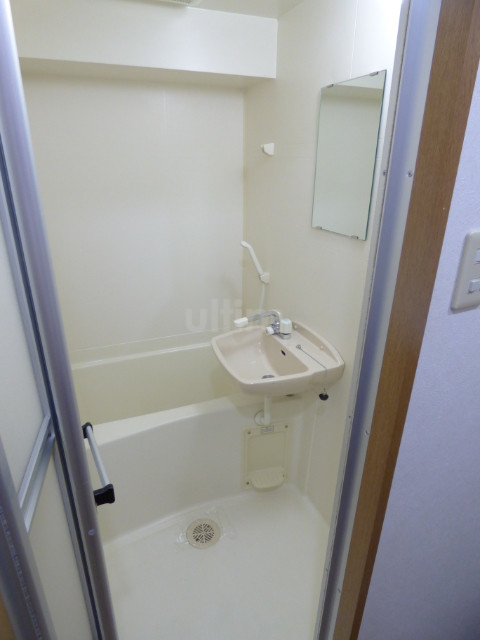 バス・シャワールーム　※別のお部屋のお写真です。御参考までに。