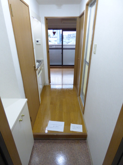 玄関　※別のお部屋のお写真です。御参考までに。