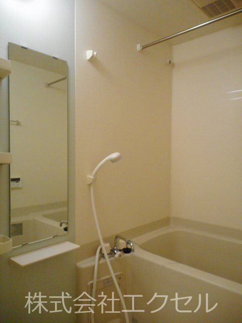 バス・シャワールーム　追い焚きができます。