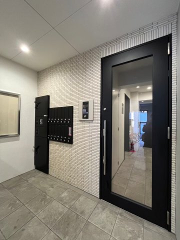 エントランス　清潔なエントランスです