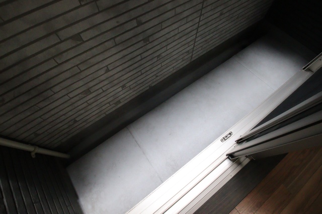 バルコニー　別部屋の写真です。※現状優先