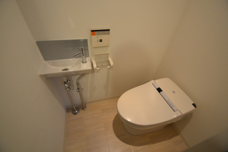 トイレ　タンクレストイレってオシャレですね