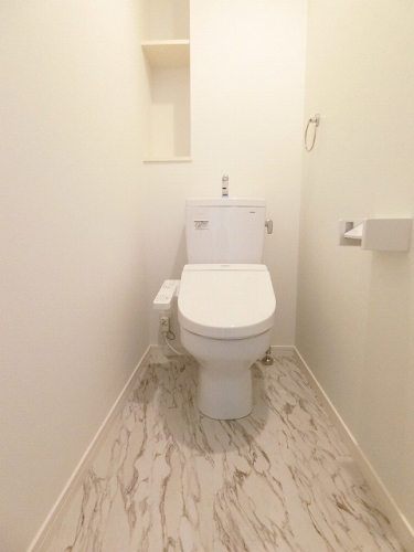 トイレ　類似間取りの参考写真・上村建設施工