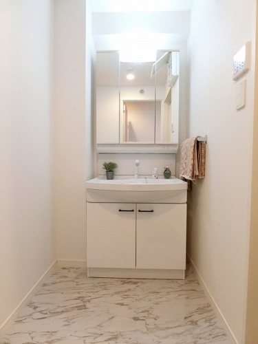 洗面設備　類似間取りの参考写真・上村建設施工