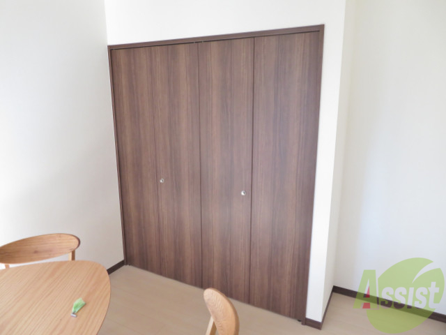 収納　洋服も沢山かけられて、しわにならず嬉しいですね。