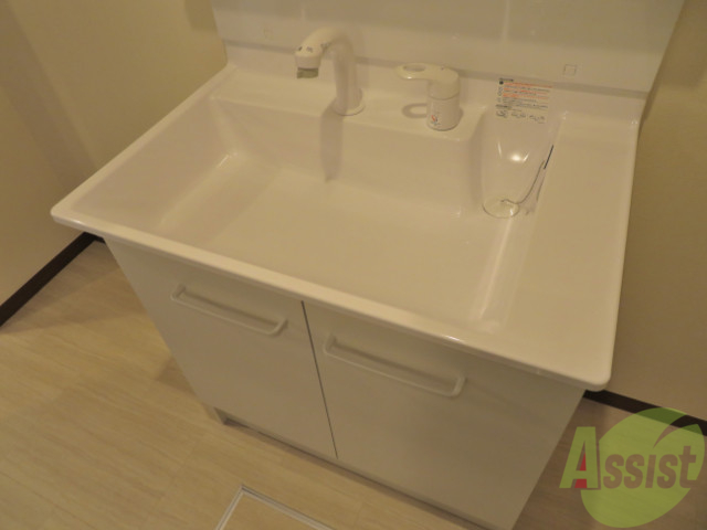 洗面設備　洗面台は、独立です。綺麗なので良いですねー