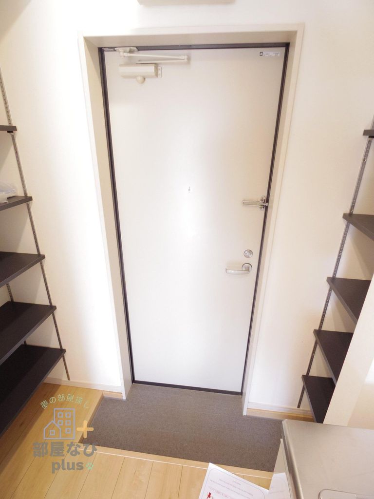 玄関　※同仕様写真です