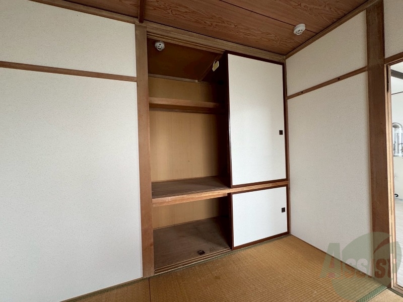 収納　こちらは収納です。物をしまう事ができますね！