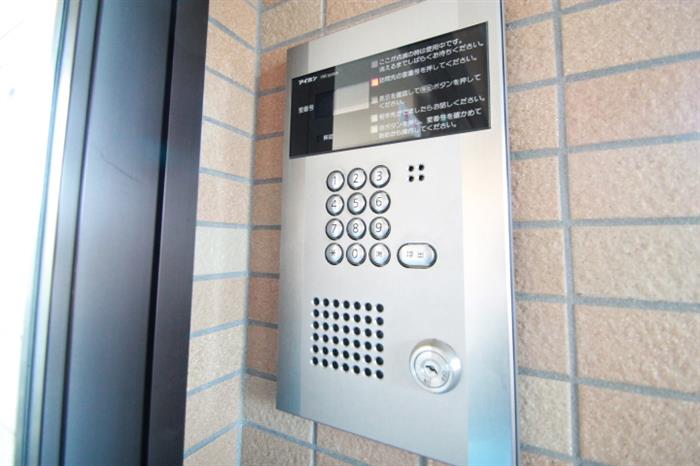 その他　オートロック用インターホンです