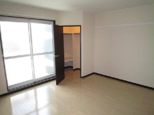 収納　ウォーキングクローゼット