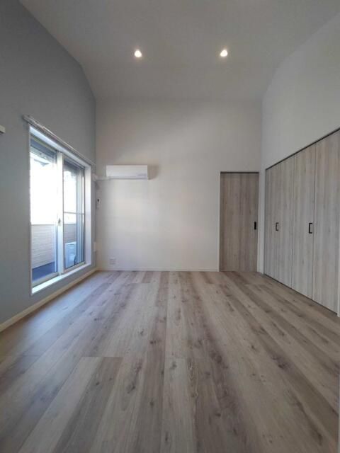 居室・リビング　落ち着いた洋室は寝室にいかがでしょうか