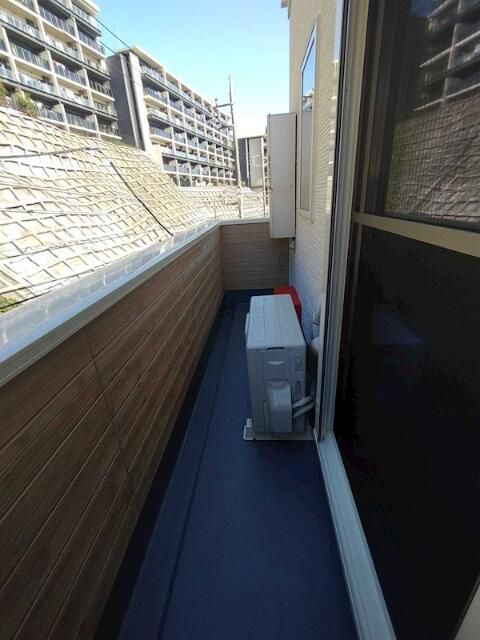 バルコニー　バルコニー付いてます