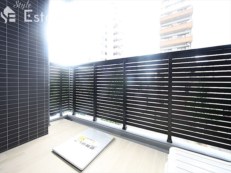 バルコニー　バルコニー