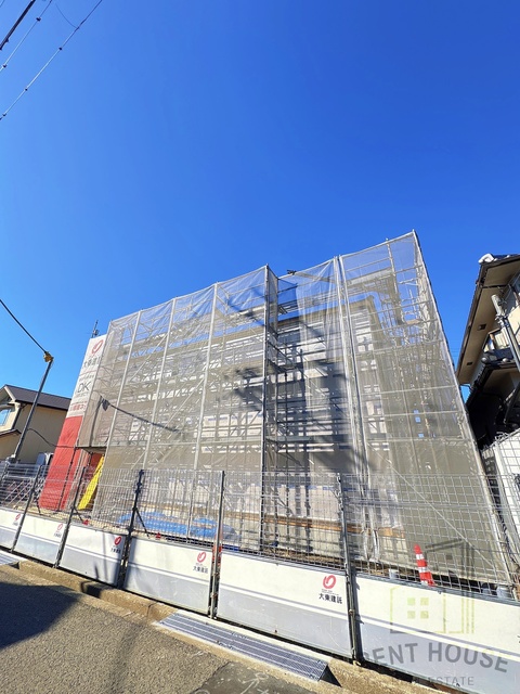 建物外観　外観（建設中）