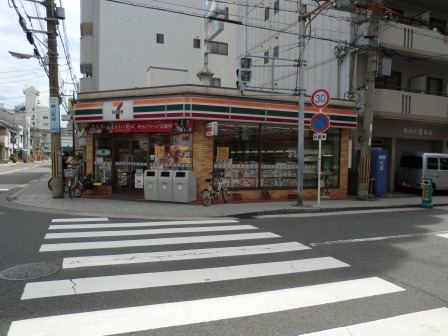 コンビニ　セブンイレブン 大阪弁天4丁目店（コンビニ）まで72m