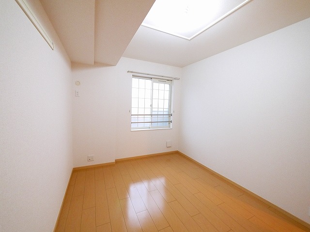 その他部屋・スペース　明るい洋室です