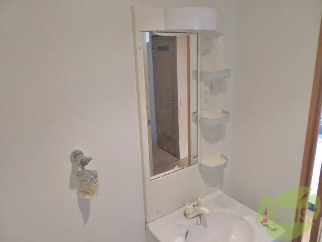 洗面設備　洗面台は独立していて、使いやすそうです。