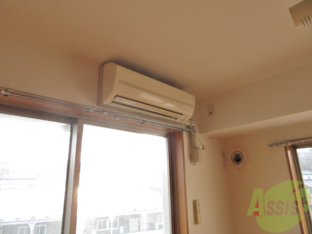 その他設備　エアコンが設置してありますので、寒暖対策もばっちり。