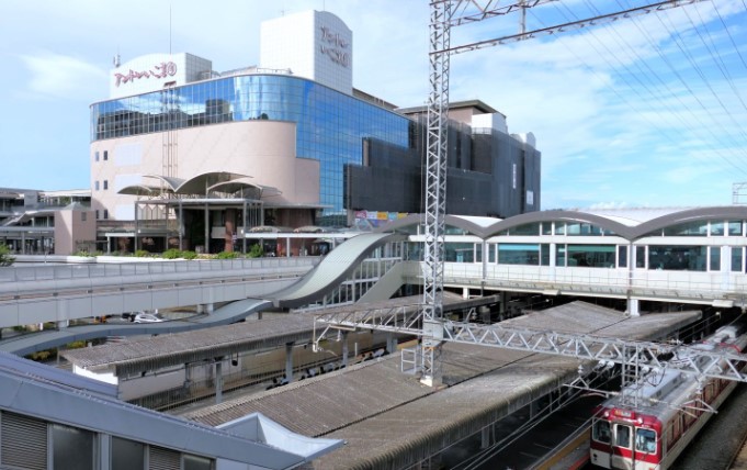 その他　近鉄生駒駅（その他）まで430m