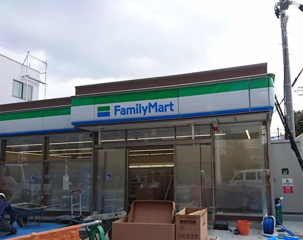 コンビニ　ファミリーマート都島中通二丁目店（コンビニ）まで20m