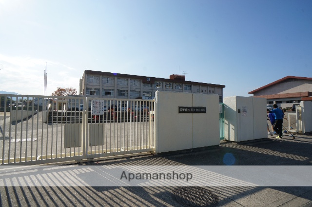 中学校　香芝市立香芝東中学校（中学校）まで1237m