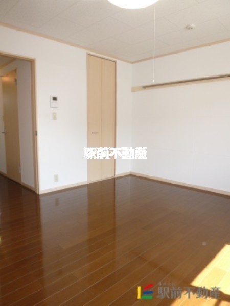 居室・リビング　シンプルな洋室です