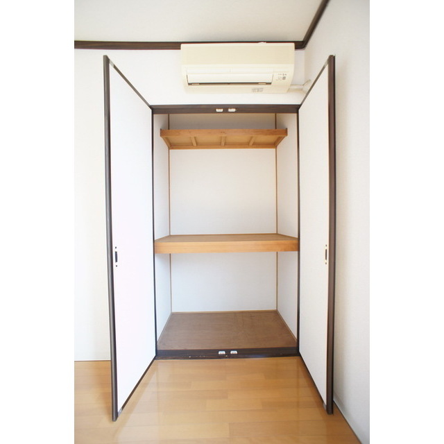 収納　シンプルで使いやすいクローゼット