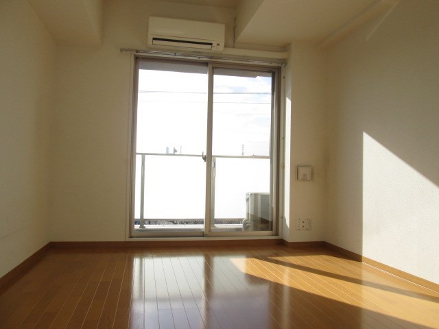 居室・リビング　同タイプ他部屋