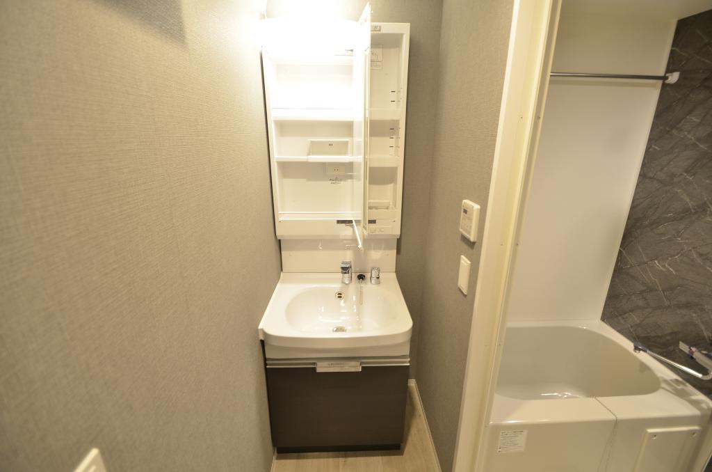 洗面設備　洗髪洗面化粧台