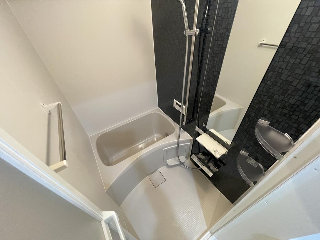 バス・シャワールーム　★追焚と浴室乾燥機付きのバスルーム♪★