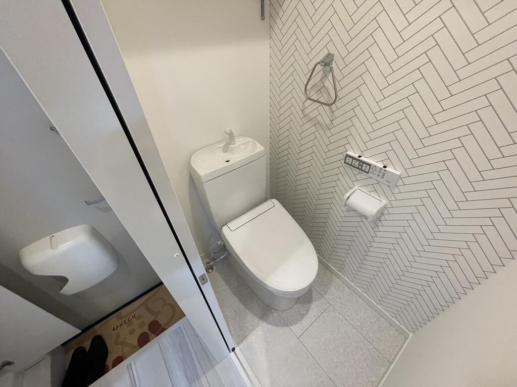 トイレ　★トイレは嬉しい洗浄便座です♪★