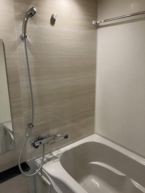 バス・シャワールーム　※別部屋参考写真