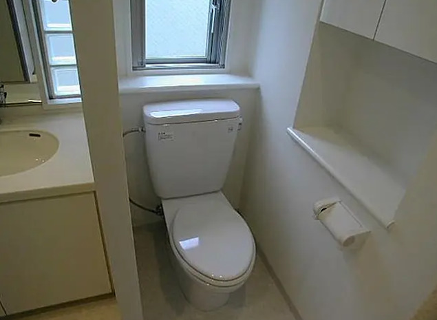 トイレ　※別部屋参考写真