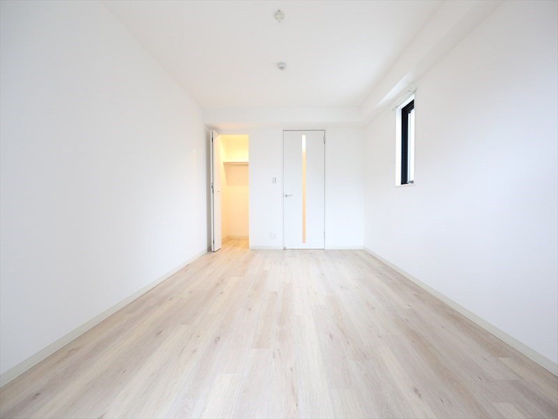 その他部屋・スペース　洋室9.5帖　ウォークインクローゼット（収納充実してます）