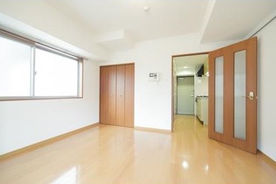 その他部屋・スペース　室内はフローリング貼りの洋室になります